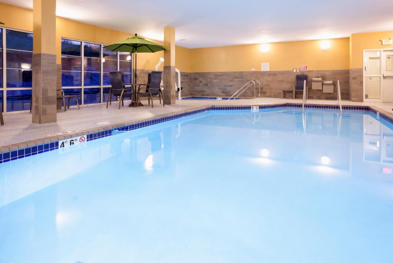 Grandstay Hotel & Suites Rock Valley Extérieur photo